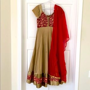 Never worn Bollywood Indian long dress 👌👌